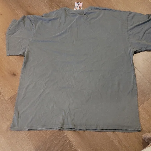 NWT Oversized Rocker tee Distressed Look - Picture 2 of 6